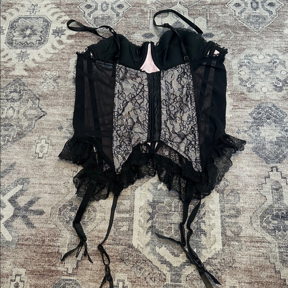 Vintage Victoria’s Secret sexy little things Elegant Black Lace corset 34b - Picture 5 of 7